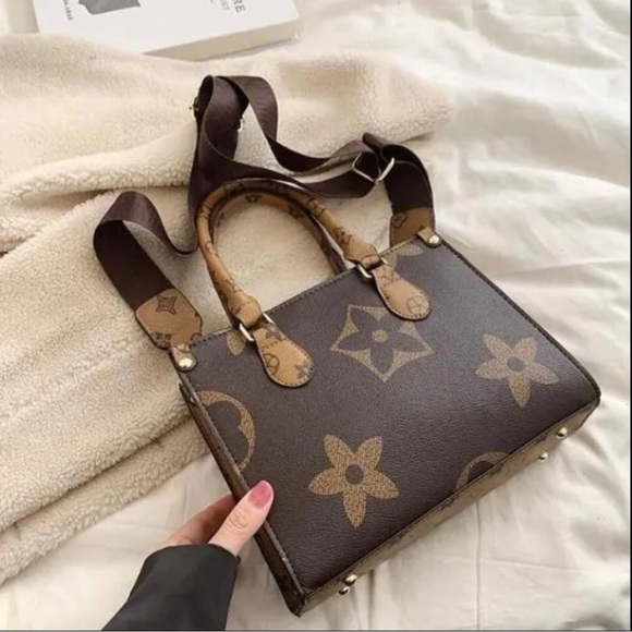 Designer Brown Floral Pattern Crossbody and Handbag - Picture 3 of 14